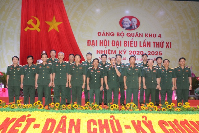 Xây dựng Đảng bộ Quân khu 4 trong sạch, vững mạnh tiêu biểu