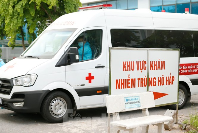 Việt Nam ghi nhận 8 ca tử vong do COVID-19