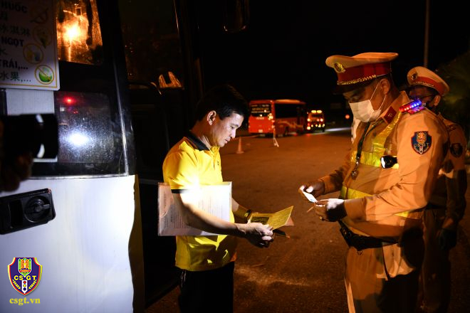 Xử lý quyết liệt vi phạm giao thông trên các tuyến cao tốc