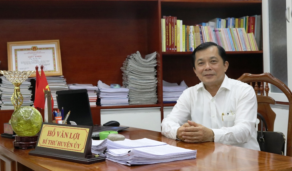 Huyện Đất Đỏ nâng cao chất lượng cán bộ, tận tâm phục vụ nhân dân