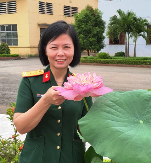 Bông hồng vàng nghị lực và đột phá