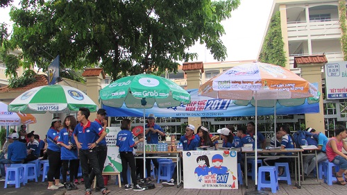5 400 lượt sinh viên tình nguyện tiếp sức mùa thi tại TP Hồ Chí Minh
