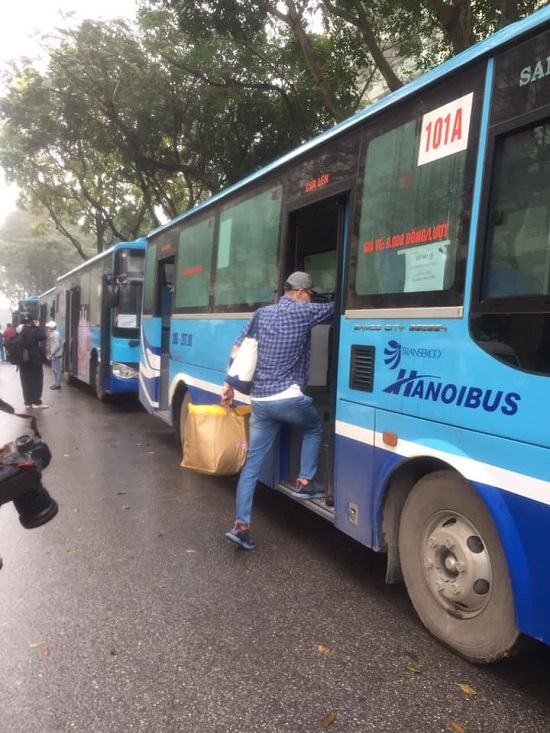 Nhiều giải pháp đảm bảo hoạt động xe buýt Hà Nội được lưu thông an toàn