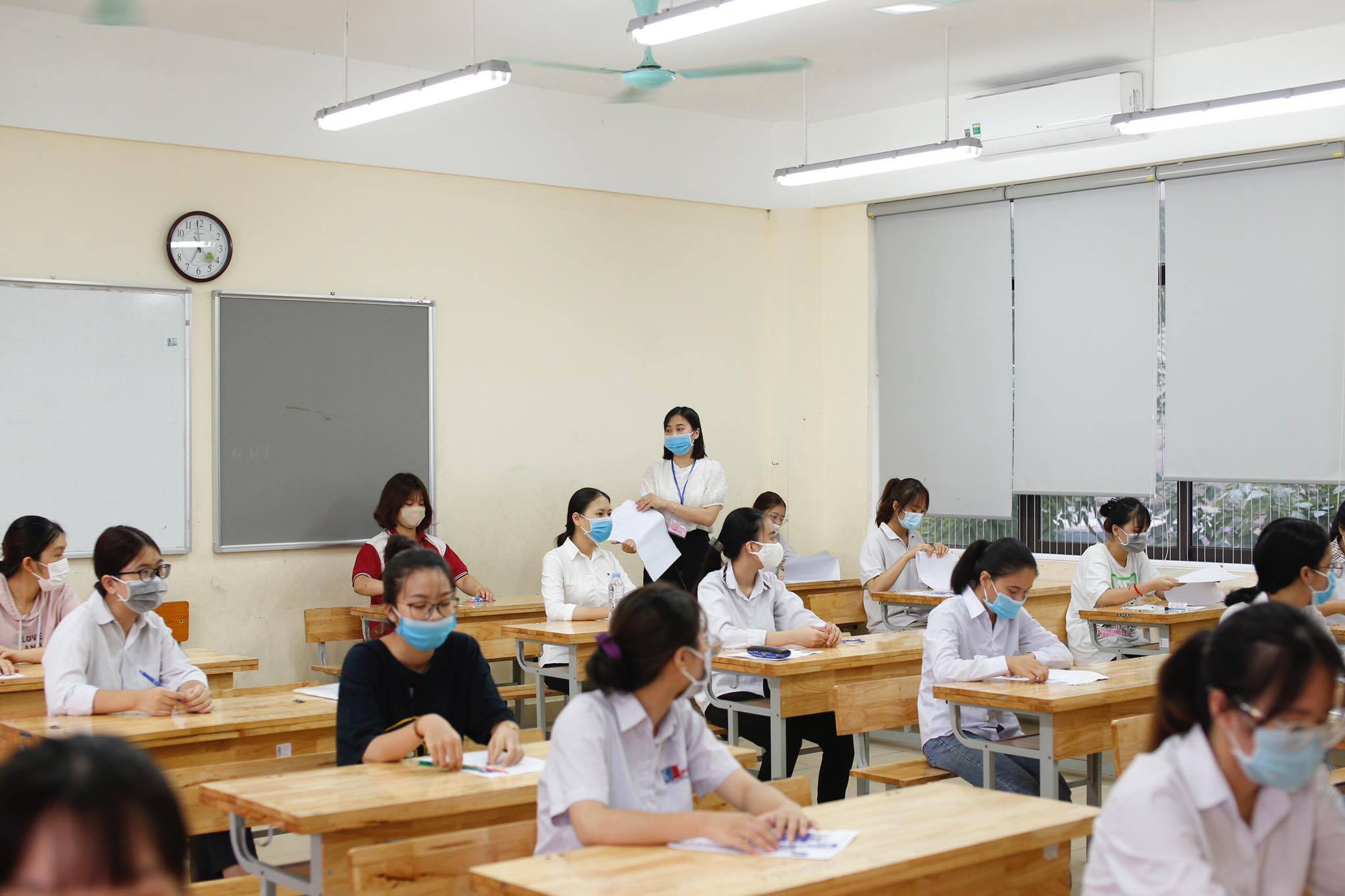 Gần 867 000 thí sinh trên cả nước bước vào ngày thi đầu tiên