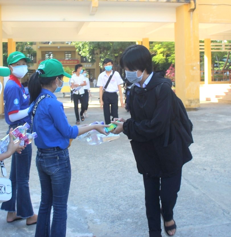 Ngày thi đầu tiên Quảng Nam có hơn 200 thí sinh vắng thi mỗi môn