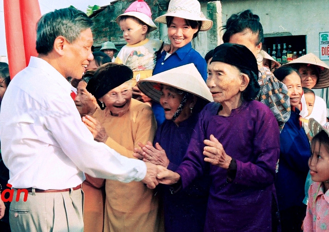 Công tác tư tưởng phải đạt mục tiêu Được người, được việc, được tổ chức