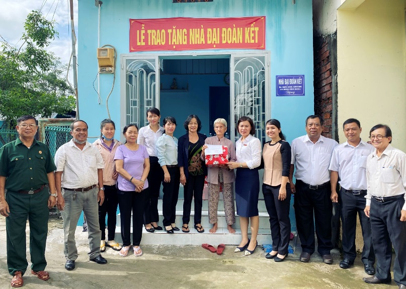Agribank Bình Dương bàn giao nhà đại đoàn kết cho hộ nghèo