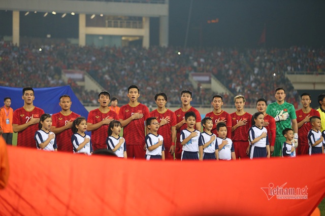 Hoãn vòng loại World Cup 2022 sang năm 2021