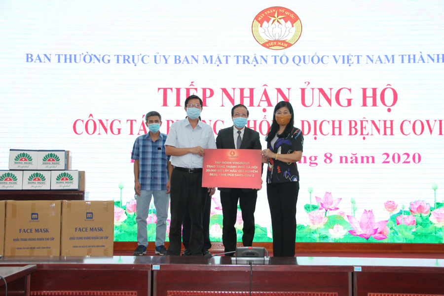Hà Nội Nhiều doanh nghiệp ủng hộ tiền và hiện vật phòng, chống dịch COVID-19
