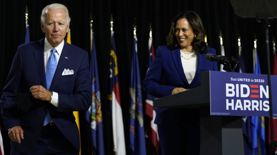Bầu cử Mỹ 2020 Ông Joe Biden bội thu sau khi công bố liên danh tranh cử