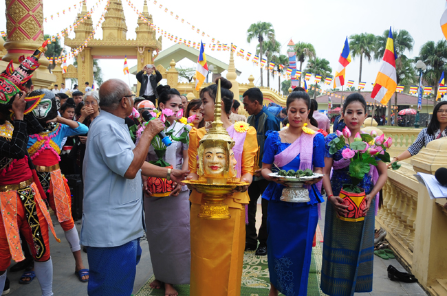 Lễ nhập hạ của đồng bào Khmer