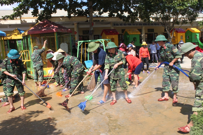 Giúp nhân dân phòng tránh, ứng phó với thiên tai