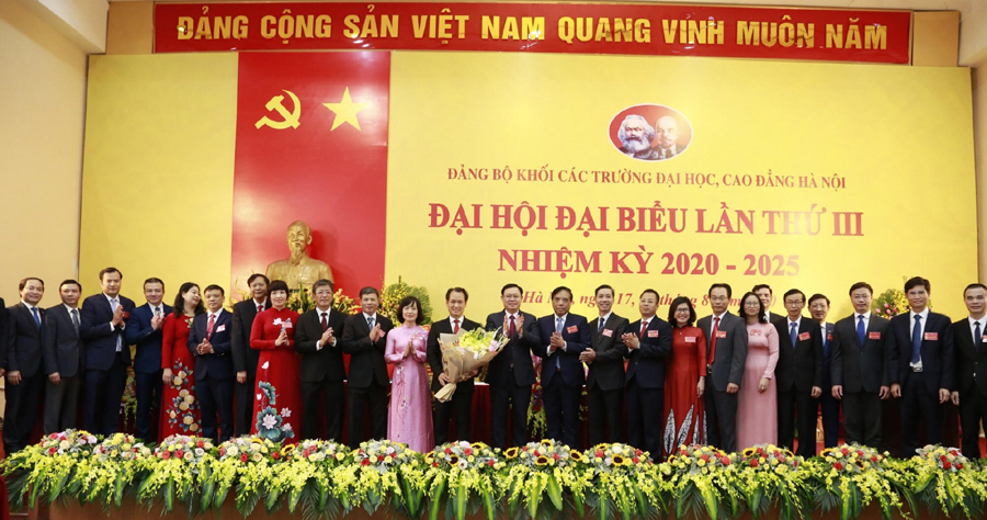 Nâng cao vai trò của tổ chức đảng trong lãnh đạo đổi mới và phát triển đại học, cao đẳng Thủ đô