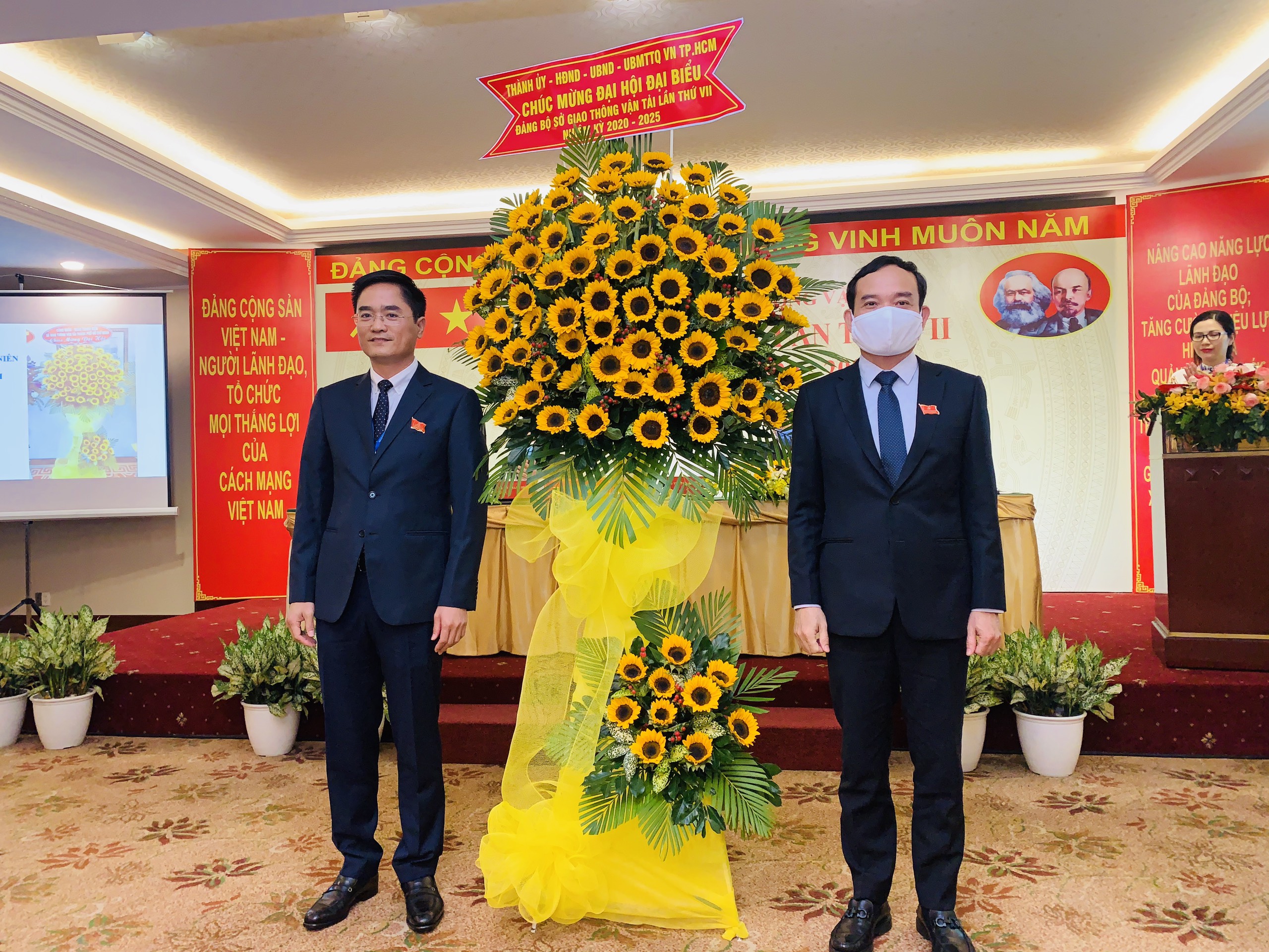 Khuyến khích mọi thành phần kinh tế tham gia đầu tư phát triển giao thông vận tải