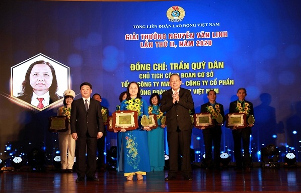 Những thủ lĩnh của người lao động ”nói đi đôi với làm”