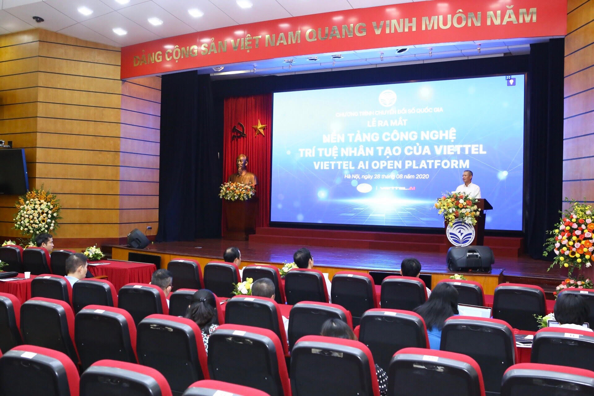 Ra mắt nền tảng công nghệ trí tuệ nhân tạo Viettel