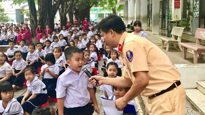 Đổi mới công tác tuyên truyền, giáo dục pháp luật về an toàn giao thông
