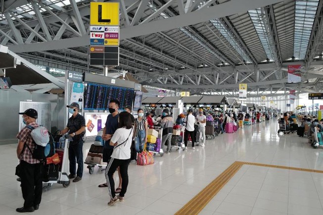 Đưa hơn 340 công dân Việt Nam từ Thái Lan về nước