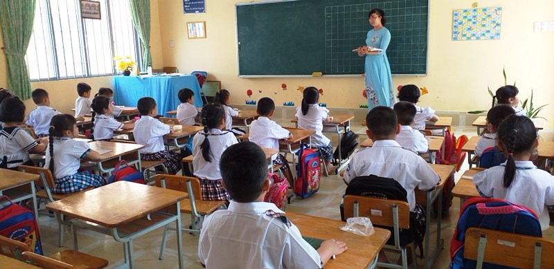Long An Sẵn sàng cho việc giảng dạy chương trình SGK mới