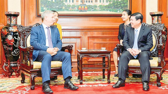 Vương quốc Anh chia sẻ kinh nghiệm xây dựng và phát triển đô thị thông minh