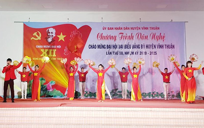 Kiên Giang sôi nổi các hoạt động văn hóa, thể thao chào mừng Đại hội Đảng