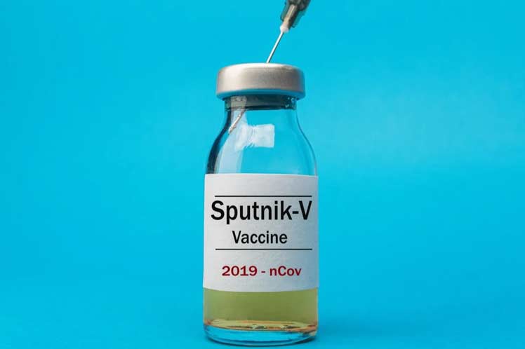 Nga tiêm vaccine phòng chống COVID-19 cho 31 000 người