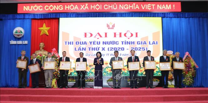 Phát huy trách nhiệm nêu gương của cán bộ, đảng viên