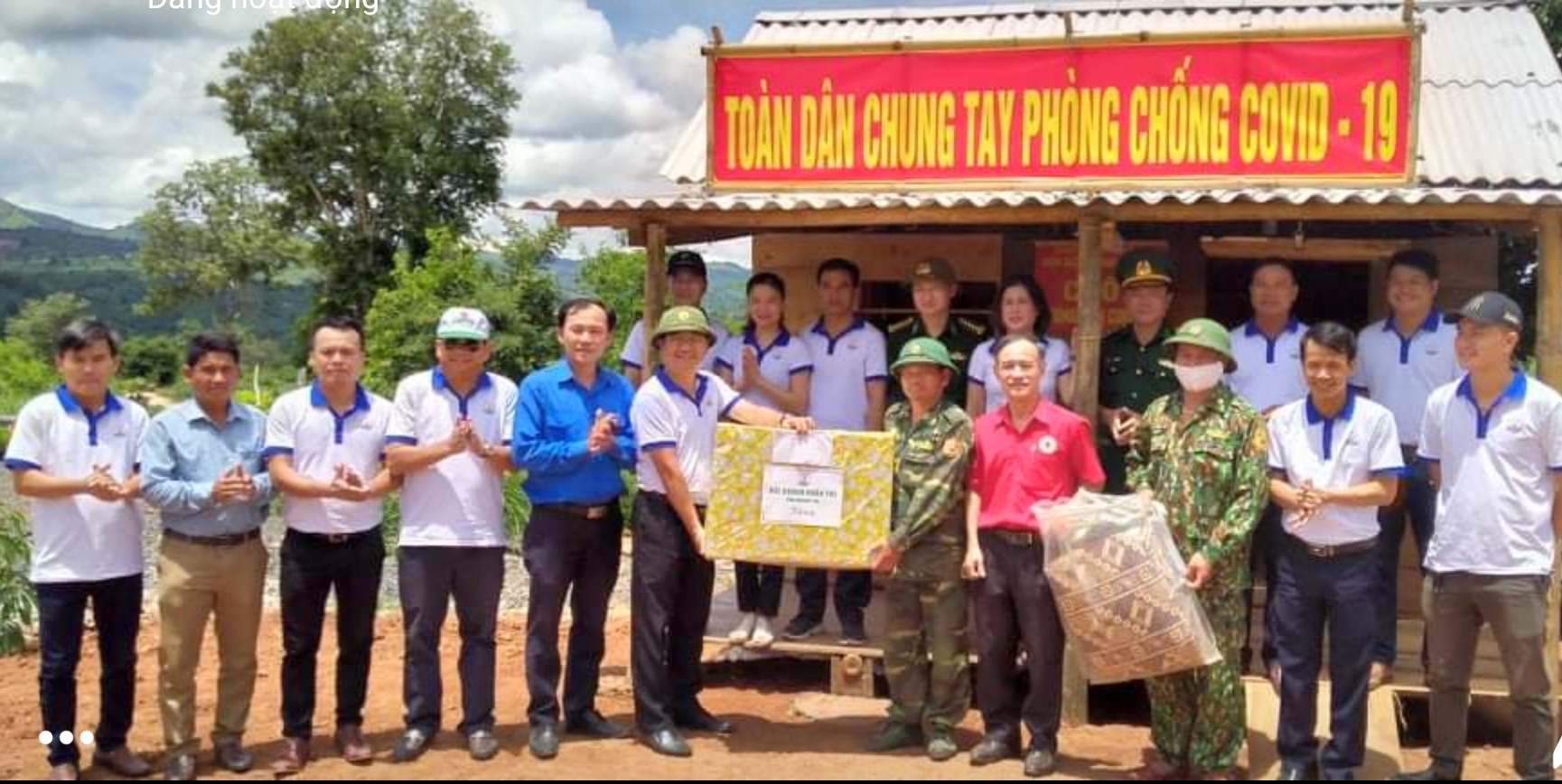 Chia sẻ khó khăn với lực lượng tuyến đầu phòng, chống COVID - 19 tại huyện Hướng Hóa
