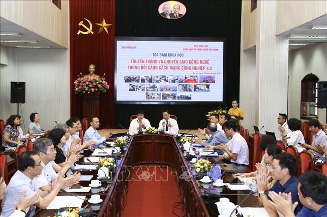 Truyền thông và chuyển giao công nghệ trong cách mạng 4 0