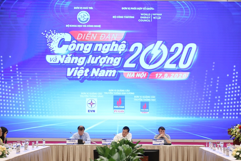 Phát triển công nghệ và năng lượng bền vững