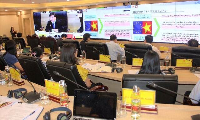 Hội nghị Xúc tiến đầu tư trực tuyến Việt Nam - Singapore