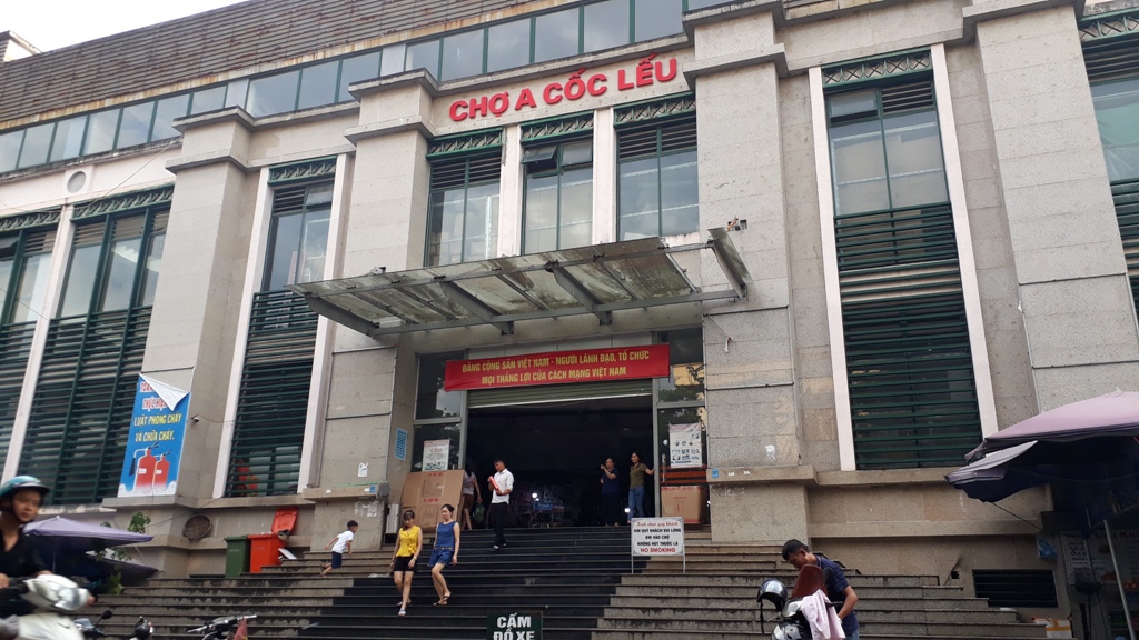 Chợ biên giới Cốc Lếu