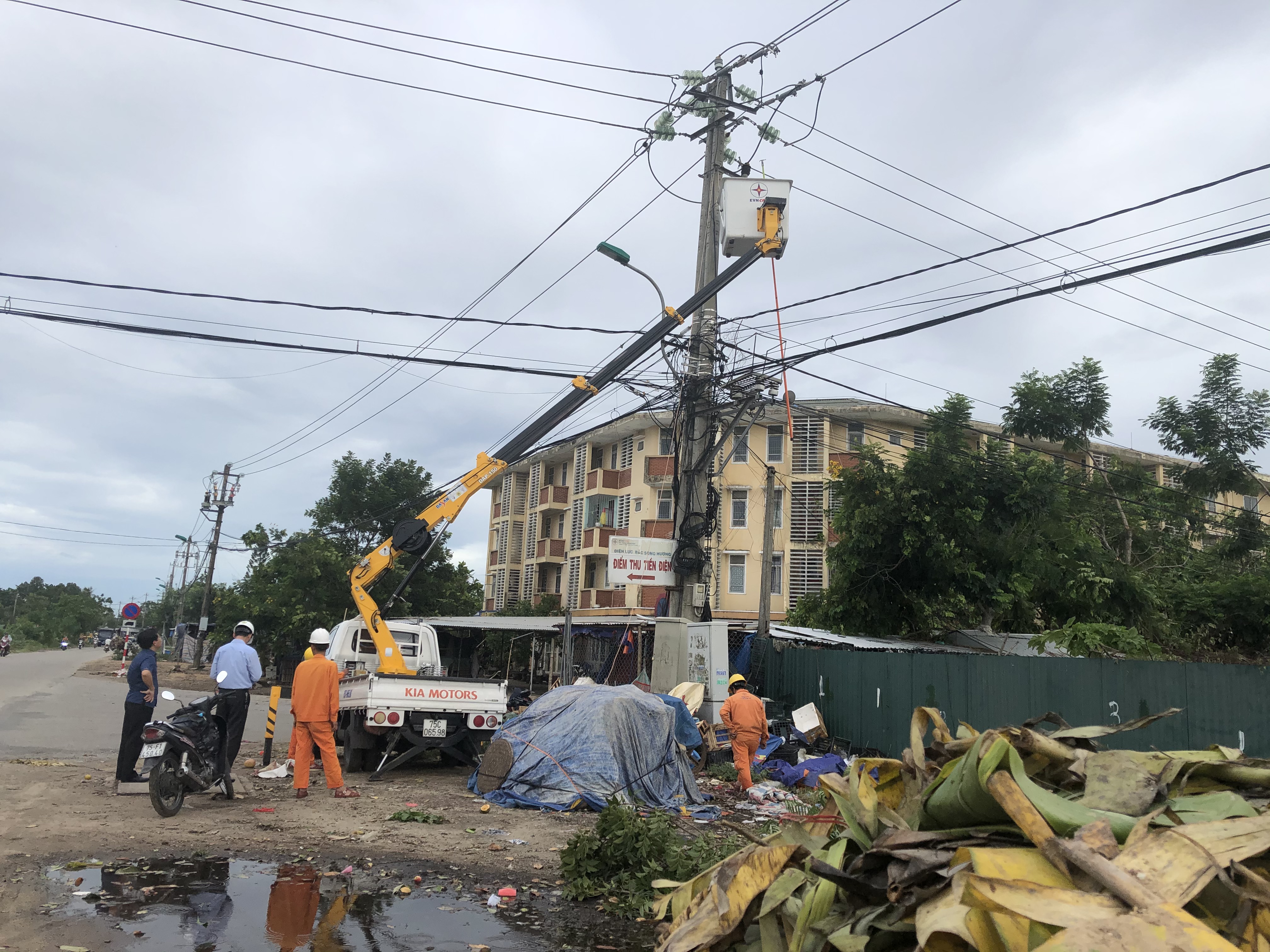 Tình hình khắc phục hậu quả cơn bão số 5