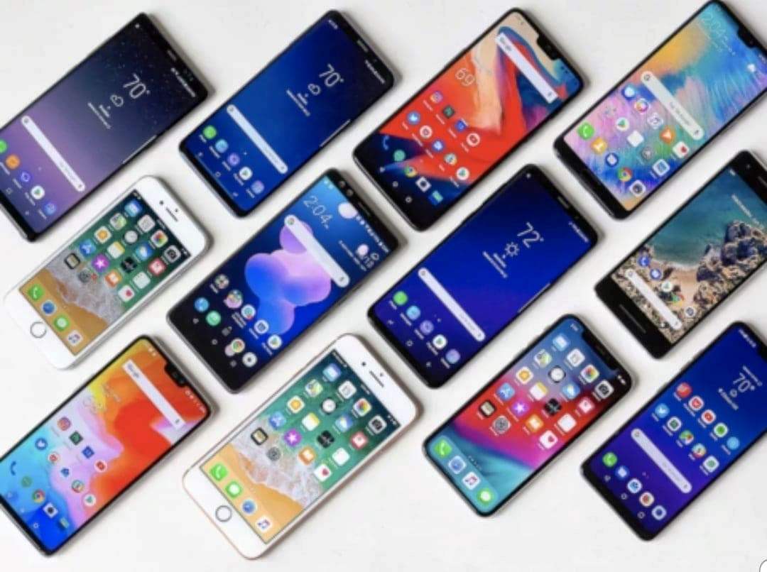 Học sinh có nên dùng điện thoại trong lớp học