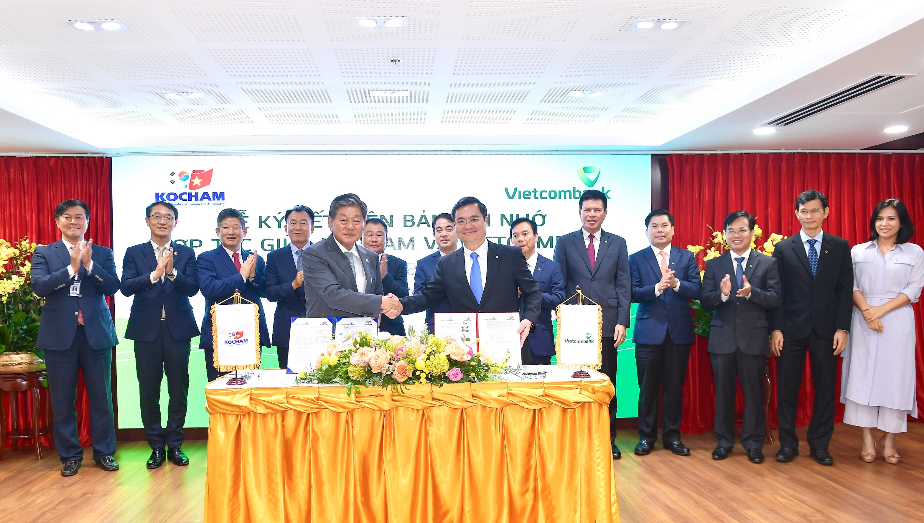 Ký kết Biên bản ghi nhớ hợp tác giữa Vietcombank và Kocham