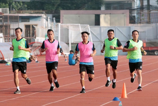 100 trọng tài, trợ lý trọng tài vượt qua các bài test theo tiêu chuẩn FIFA