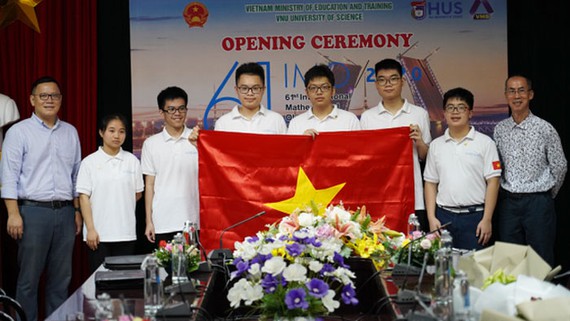 Olympic Toán quốc tế 6 thành viên Việt Nam tranh tài