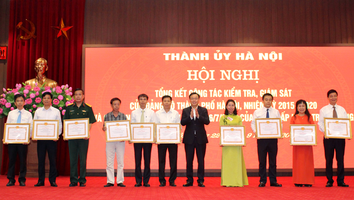 Giám sát rộng mở, kiểm tra có trọng tâm, trọng điểm