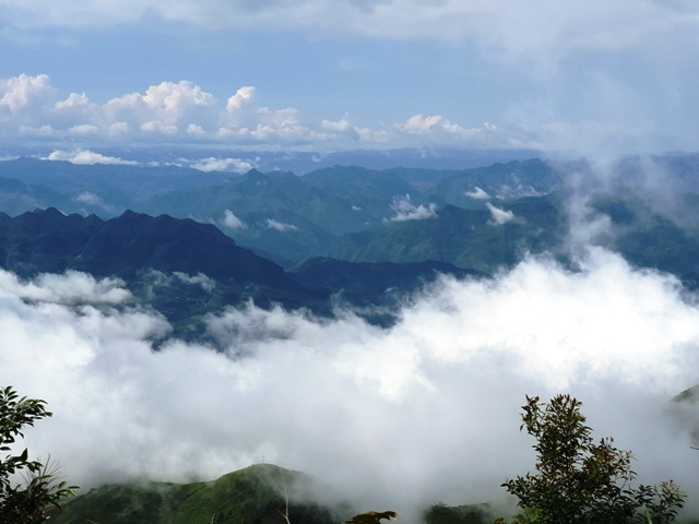 “Đánh thức” Tà Xùa