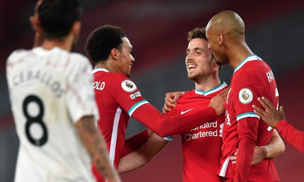 Liverpool phô trương sức mạnh trước Arsenal