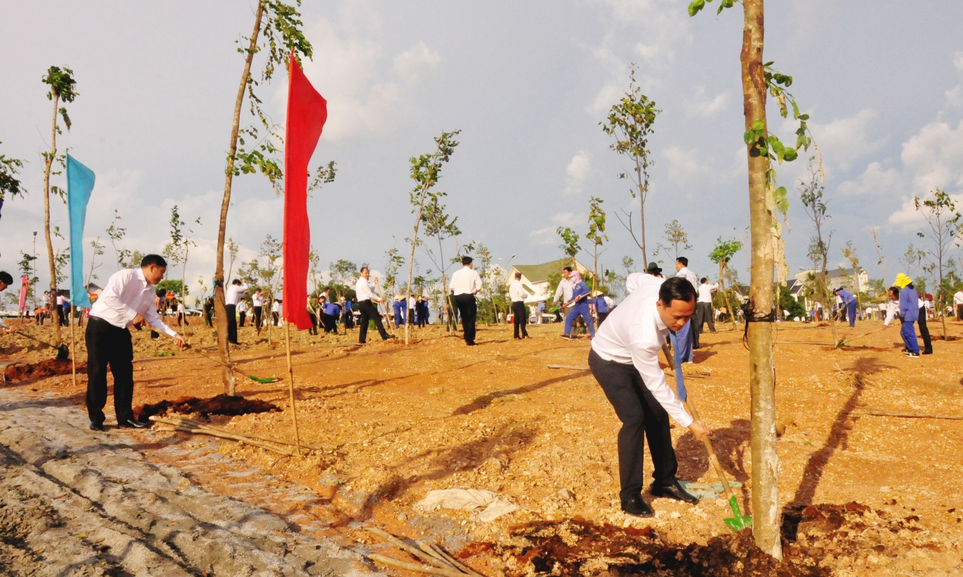 Bình Phước phát động trồng cây “Nhớ ơn Bác Hồ”