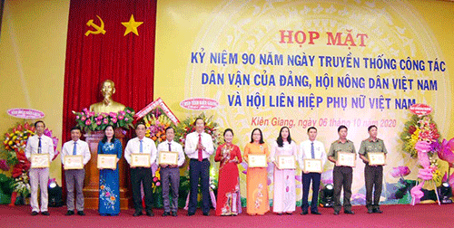 Kiên Giang Ghi nhận những đóng góp trong công tác dân vận, nông dân, phụ nữ