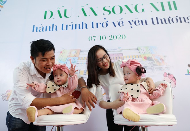 Cặp song sinh Trúc Nhi - Diệu Nhi trở lại cuộc sống bình thường