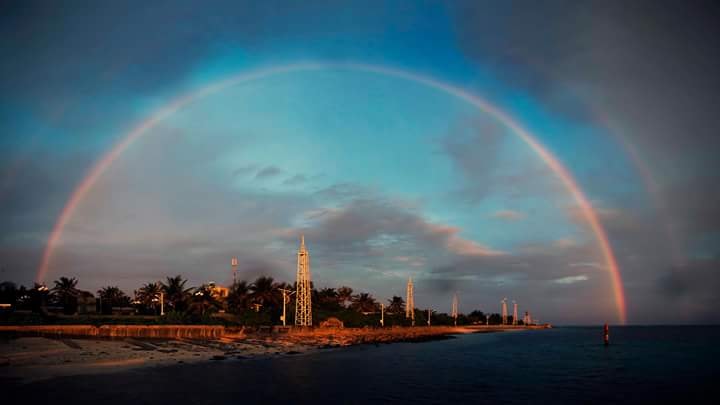 Bình minh Trường Sa
