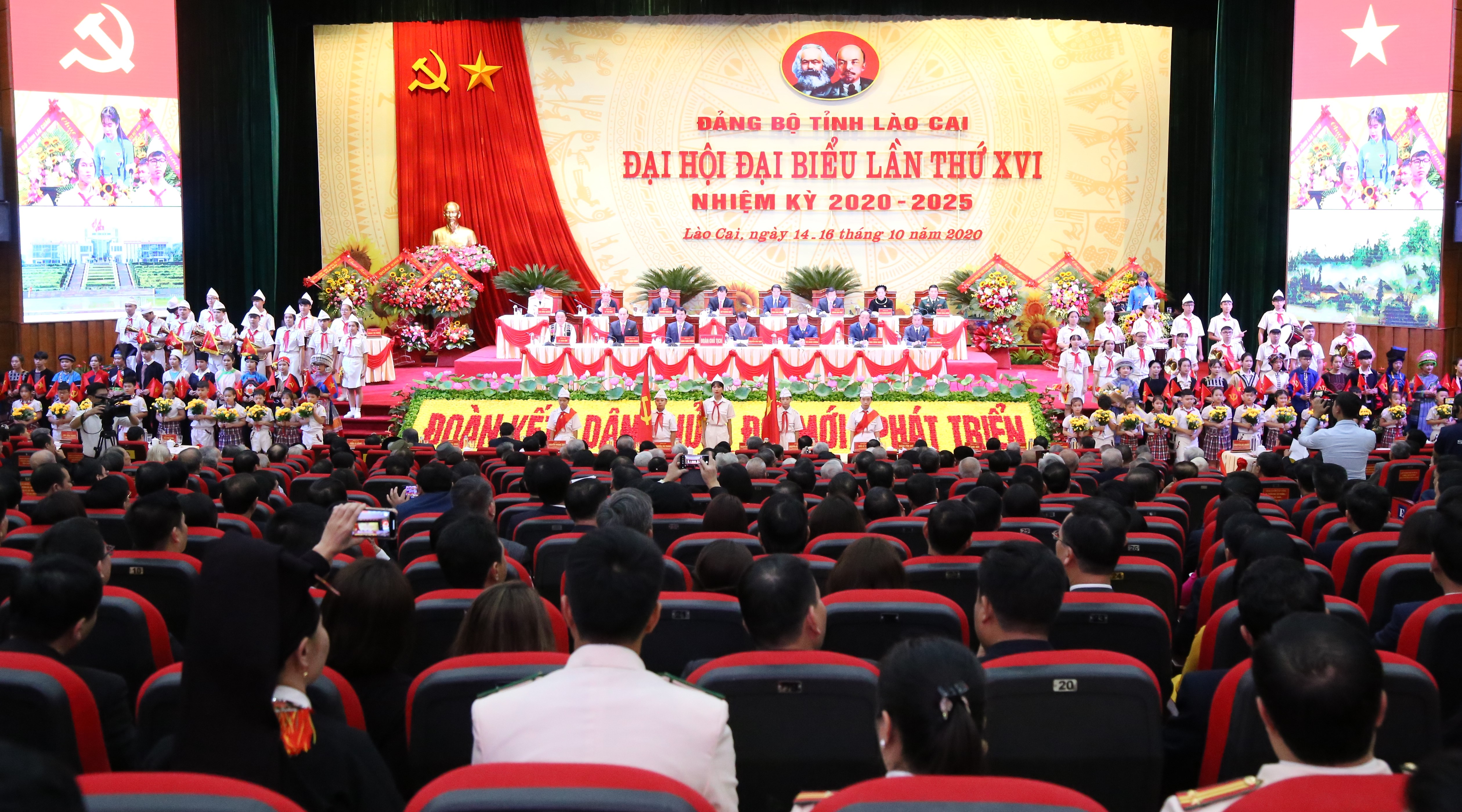 Khai mạc Đại hội đại biểu Đảng bộ tỉnh Lào Cai