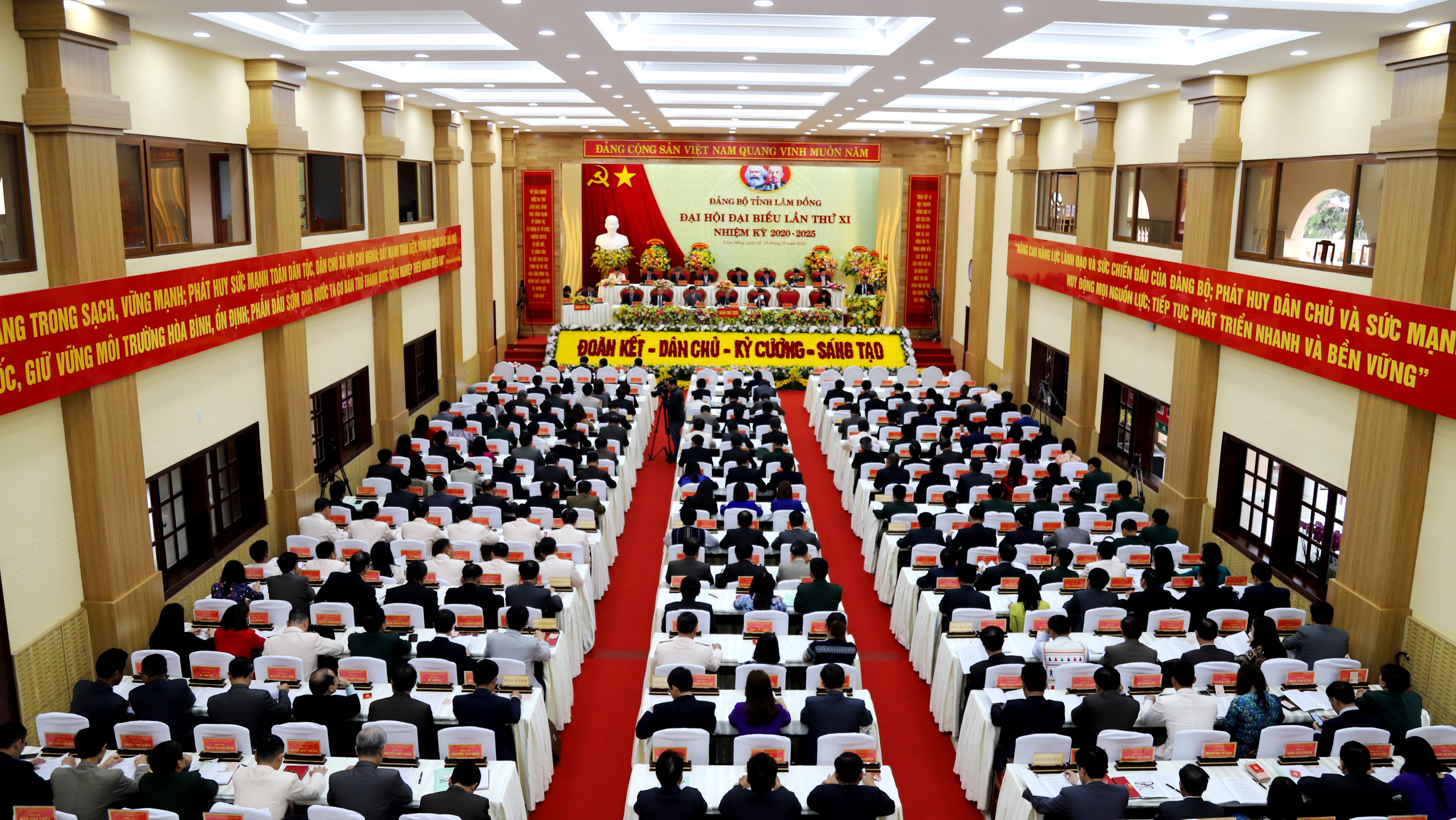 Phát huy lợi thế, đưa Lâm Đồng phát triển nhanh, bền vững