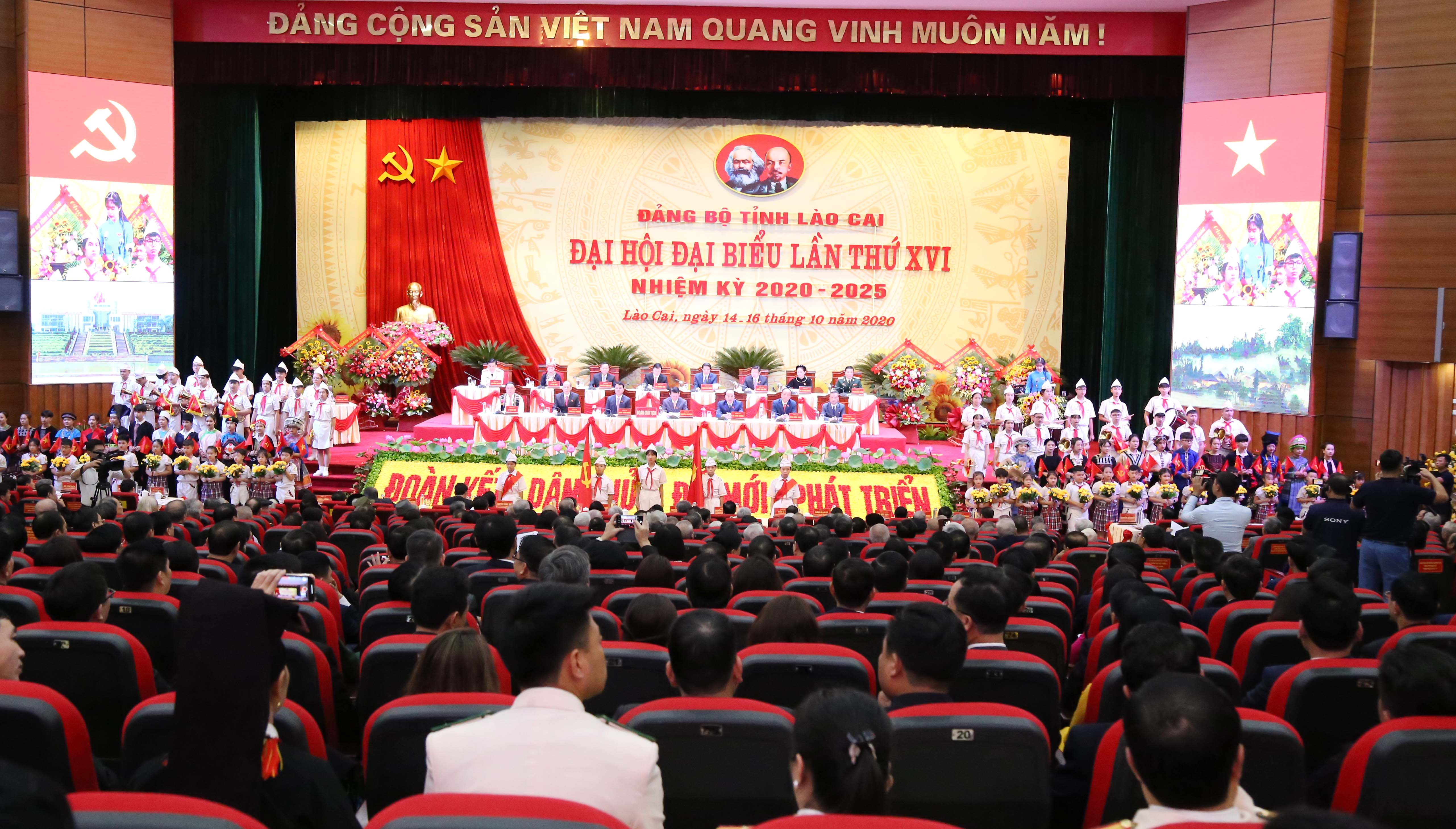 Từng bước đưa Lào Cai trở thành tỉnh phát triển