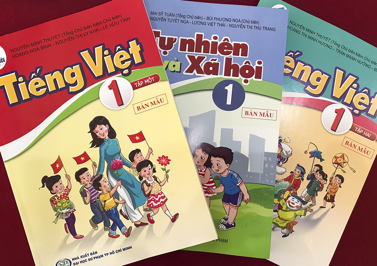 Huy động giáo viên, nhà khoa học đóng góp, hoàn thiện SGK lớp 1 mới