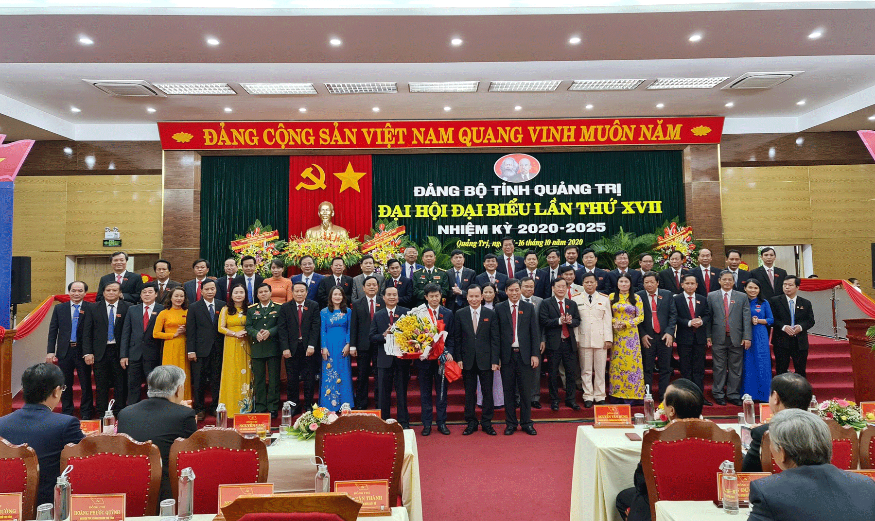 Tiếp tục đổi mới mạnh mẽ, toàn diện và đồng bộ