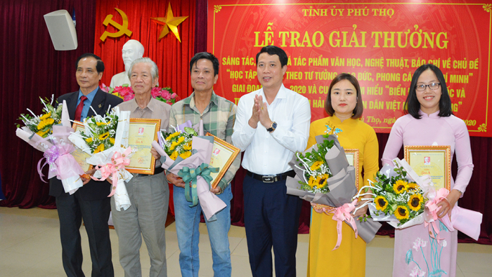 Phú Thọ Gần 700 tác phẩm tham dự sáng tác về học và làm theo Bác